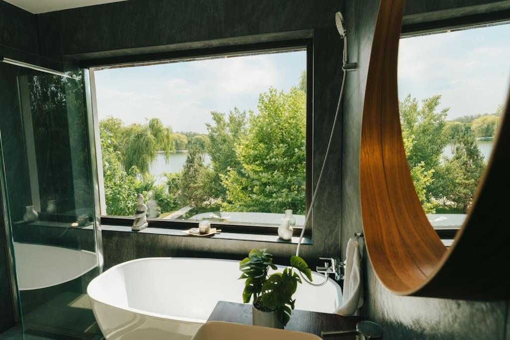 Therme - Corbeanca By The Lake Luxury Villa Esterno foto