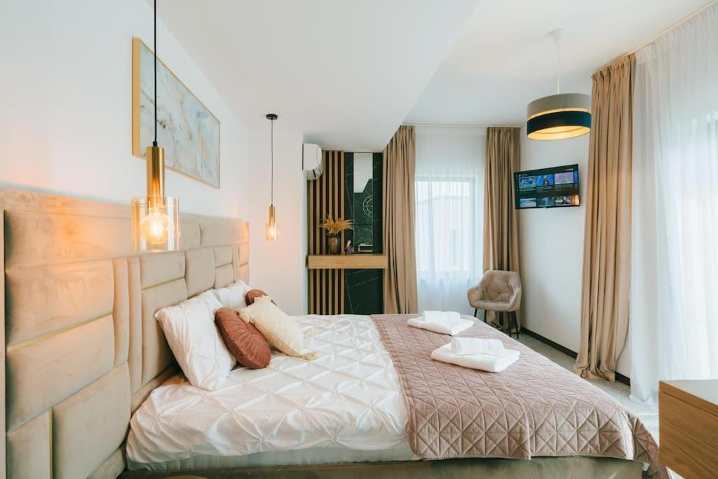 Therme - Corbeanca By The Lake Luxury Villa Esterno foto